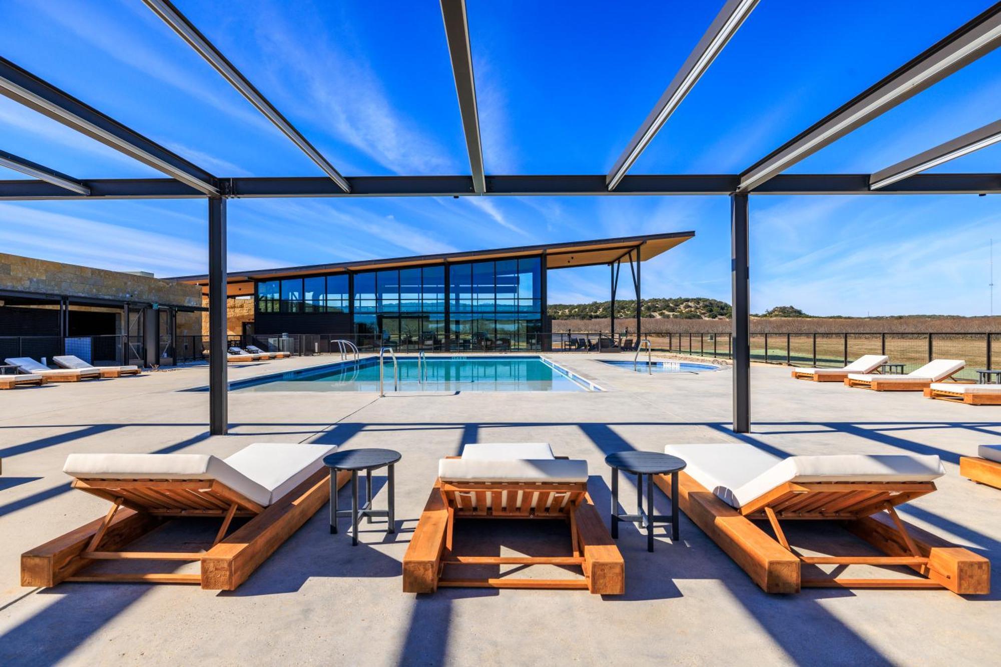 הילטופ Skye Texas Hill Country Resort מראה חיצוני תמונה